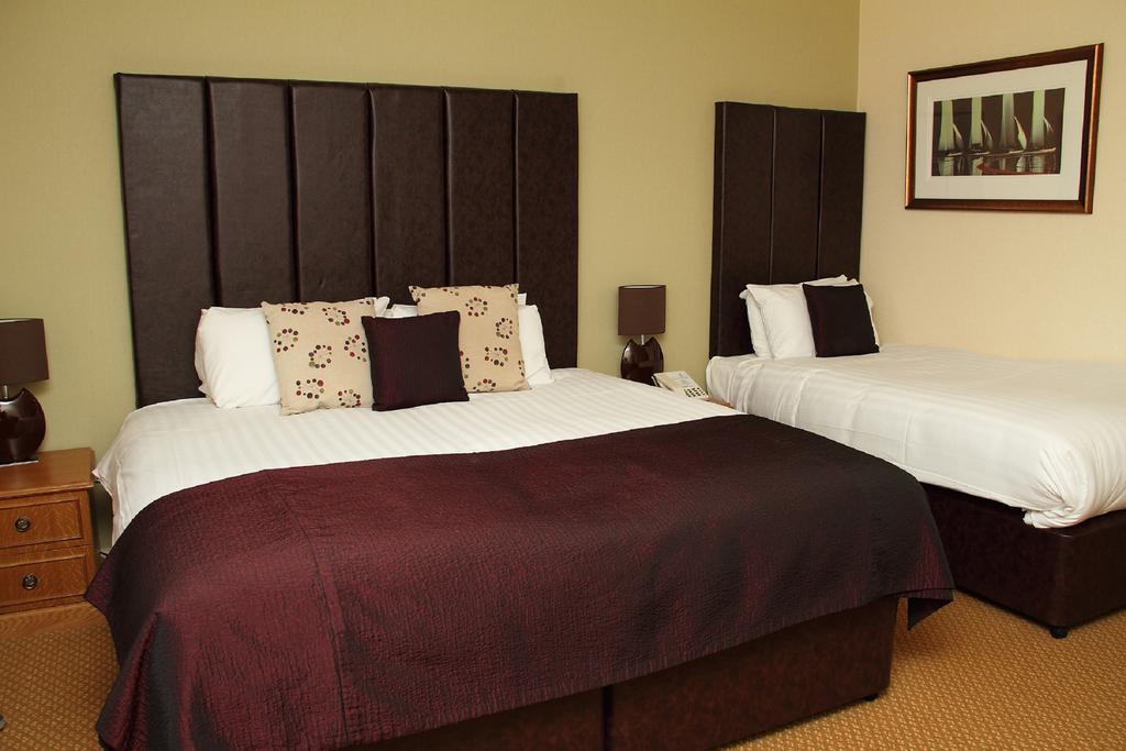 Abbey Hotel Golf & Spa Redditch Bagian luar foto