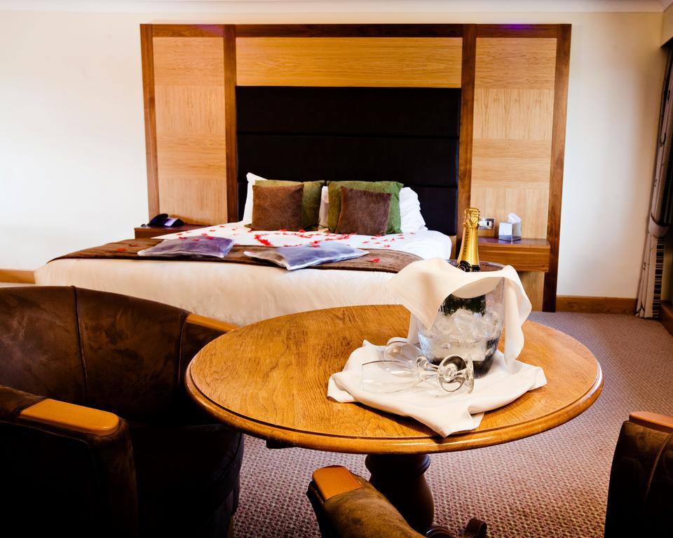 Abbey Hotel Golf & Spa Redditch Bagian luar foto